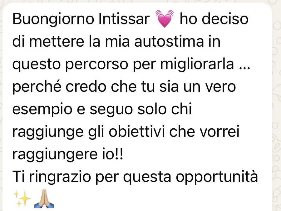 Mensaje de una persona acompañada por Intissar